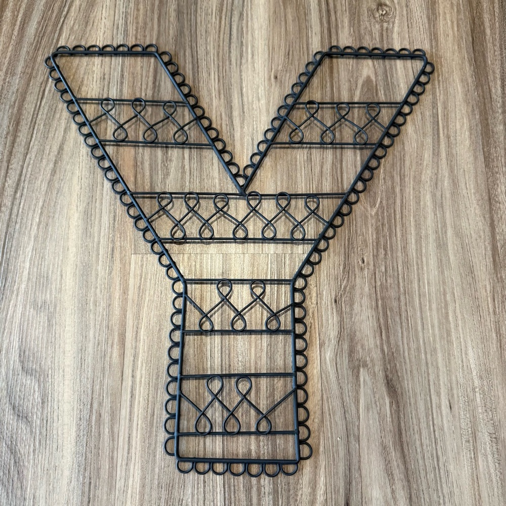 Pottery Barn Teen Black Wire Letter Y Wall Decor
